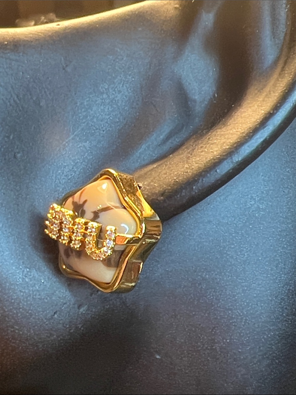 Shoulder Bags - Picture 4 of 6